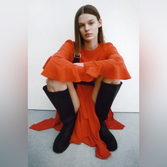 ZARA FLOWING DRESS WITH RUFFLES LONG SLEEVES π§‘ - Picture 7 of 9